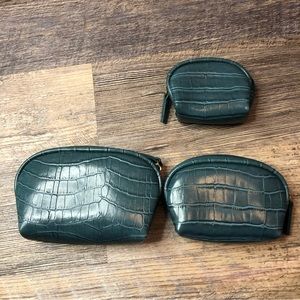 Bueno small zippered wallets